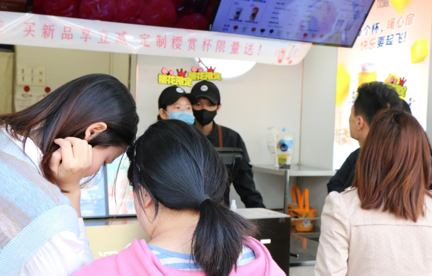 球盟会奶茶：一家奶茶店的发展需要重点关注哪两个问题
